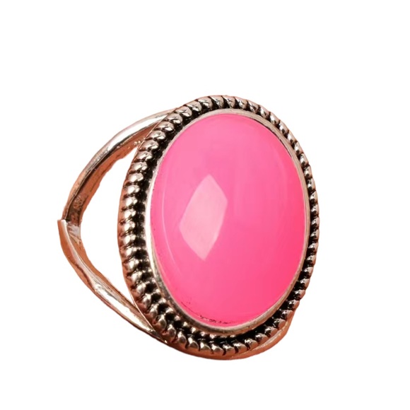 Silver and Hot Pink Stone Ring - Picture 4 of 5